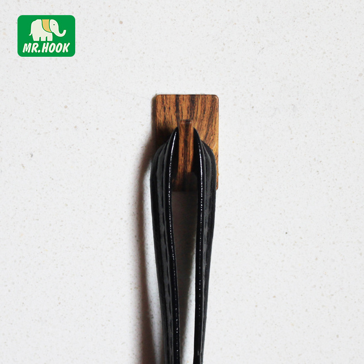 2020 Eco friendly Decorative Hanging Plastic Hooks of Wood Veins