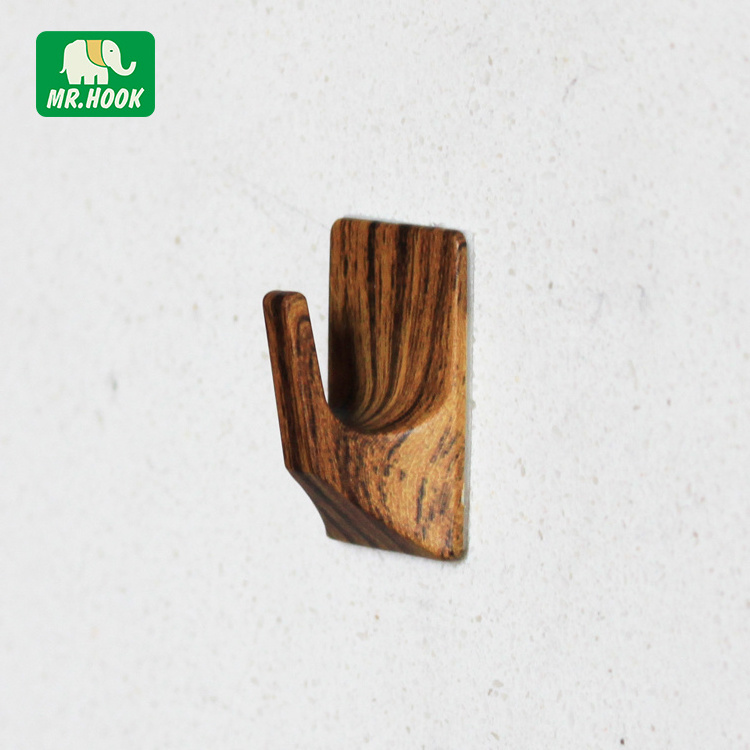 2020 Eco friendly Decorative Hanging Plastic Hooks of Wood Veins