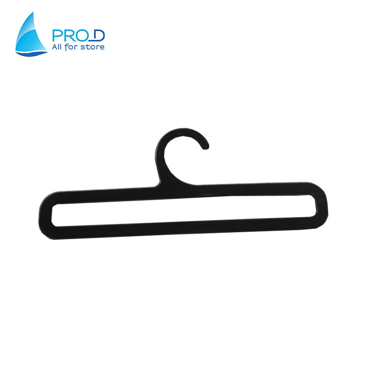 Factory direct supermarket commonly used square towel hanger black plastic scarf hanger