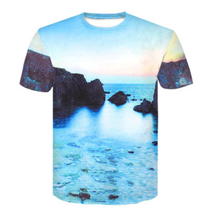 Men and women both wear hip hop tops for the summer of 2023 in casual short-sleeved printed T-shirts with 3D designs.