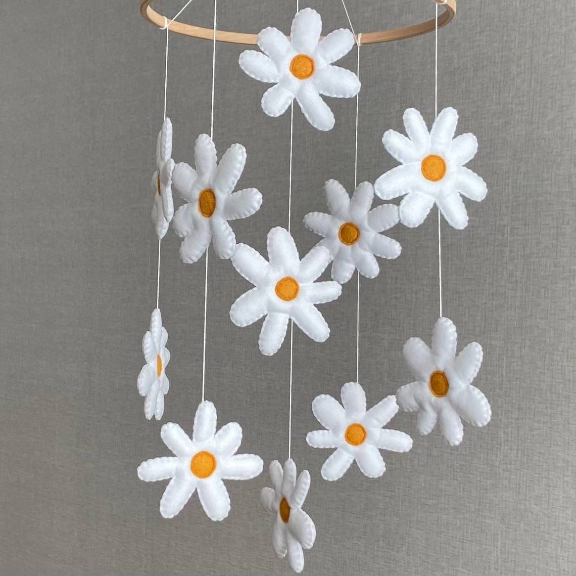 neutral educational handmade new born supplies diy white felt daisy flower nordic baby nursery decor wood cot mobile