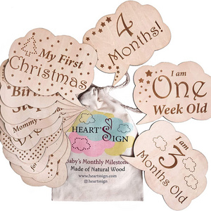 Multifunctional Solid Wood Educational Play milestone Discs Wooden Pieces Signs Monthly Pregnancy Baby Milestone Cards