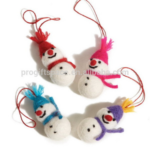 2023 fashion hotsell handmade felt crafts wholesale hanging decorations product cute Christmas dolls snowman made in China