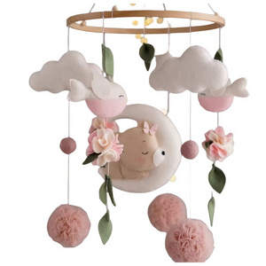 New Trend low MOQ multifunctional pink musical bear animals montessori toy felt baby mobile for newborn girl nursery decor