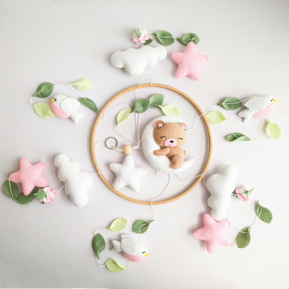 Customized stuffed cute sleepy bear bird hanging soft toy felt baby nursery wooden crib cot mobile for girls kids birthday gift