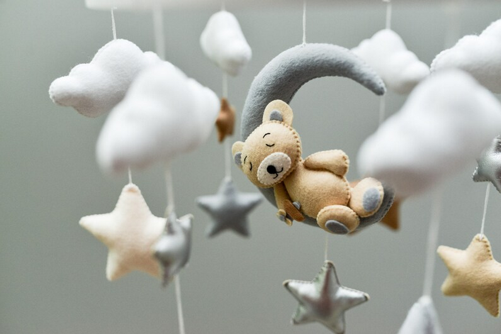 Personalized eco friendly handmade cute bear teddy cloud moon star felt baby mobile crib for nursery crib decoration