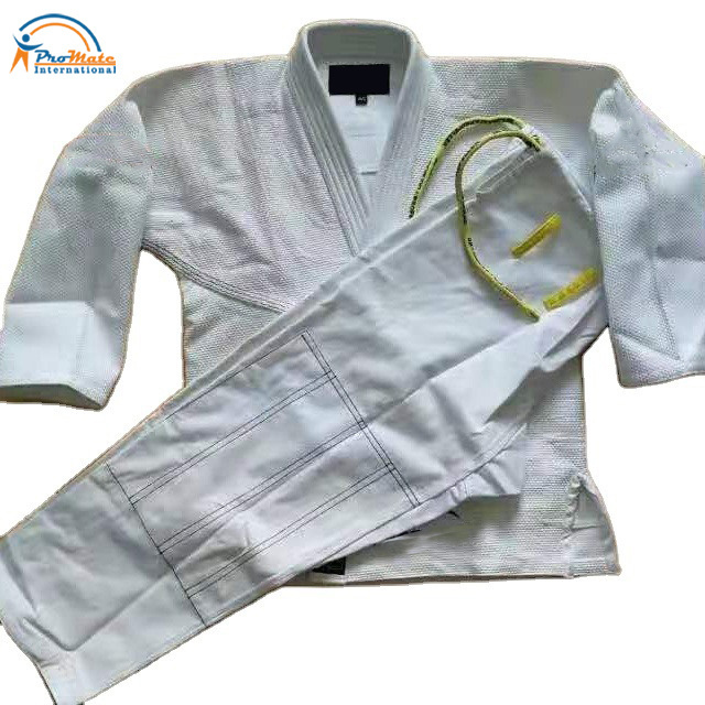 High Quality  Karate Uniform With Embroidery Karate Suit  gi martial arts uniform