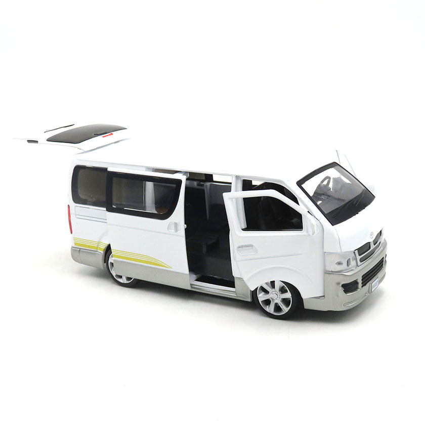 Hot Selling Pull Back Light And Sound  Car Toy Model Die Cast Toys Van Model Car For Kids