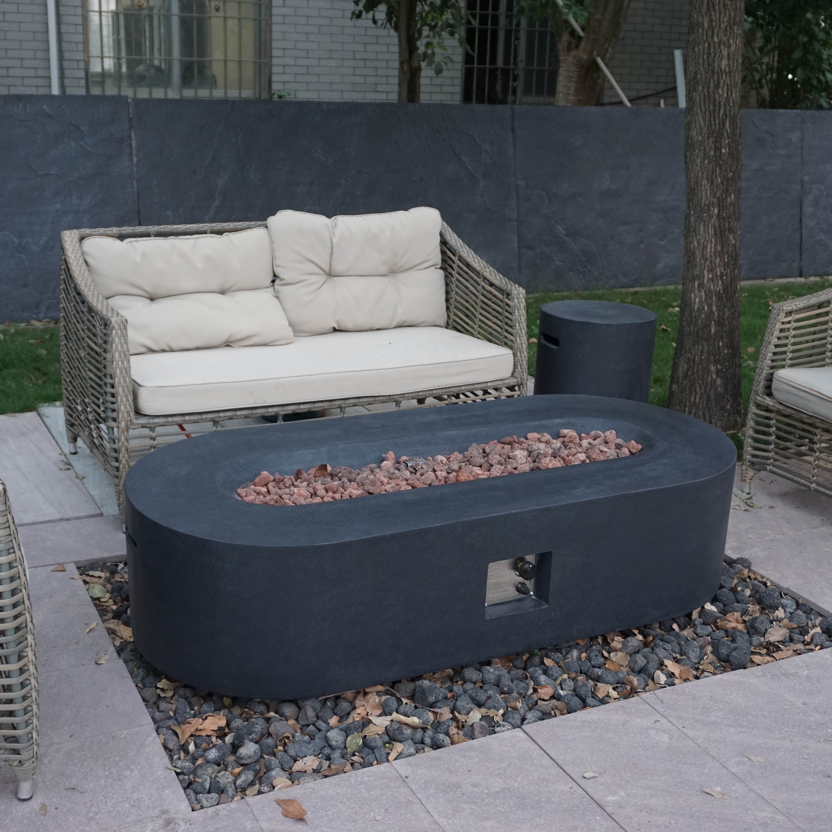 China Manufacturer Large Concrete Fireplace Smokeless Gas Fire Pit Multi-Color Options LP Gas Fire Table