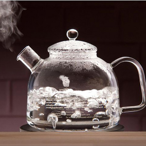 61Oz 1800Ml Handmade Borosilicate Glass Pot Portable Hot Water Kettle Glass Teapot For The Gas Stove With Handle