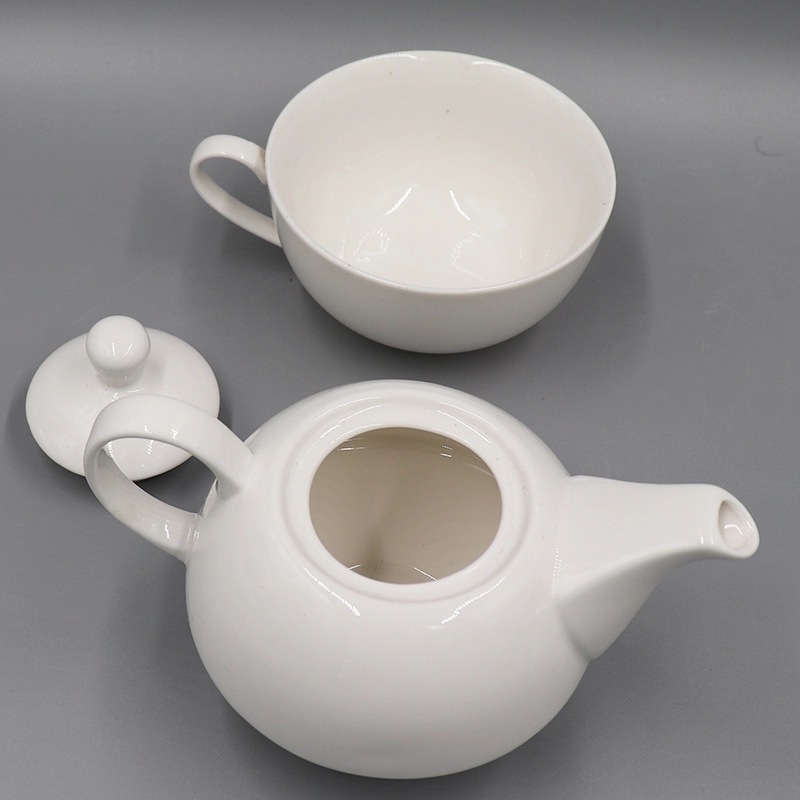 400ml Adults Office Home Gift Porcelain Teapot Set White Ceramic Tea For One Loose Leaf Tea Maker Set with Saucer