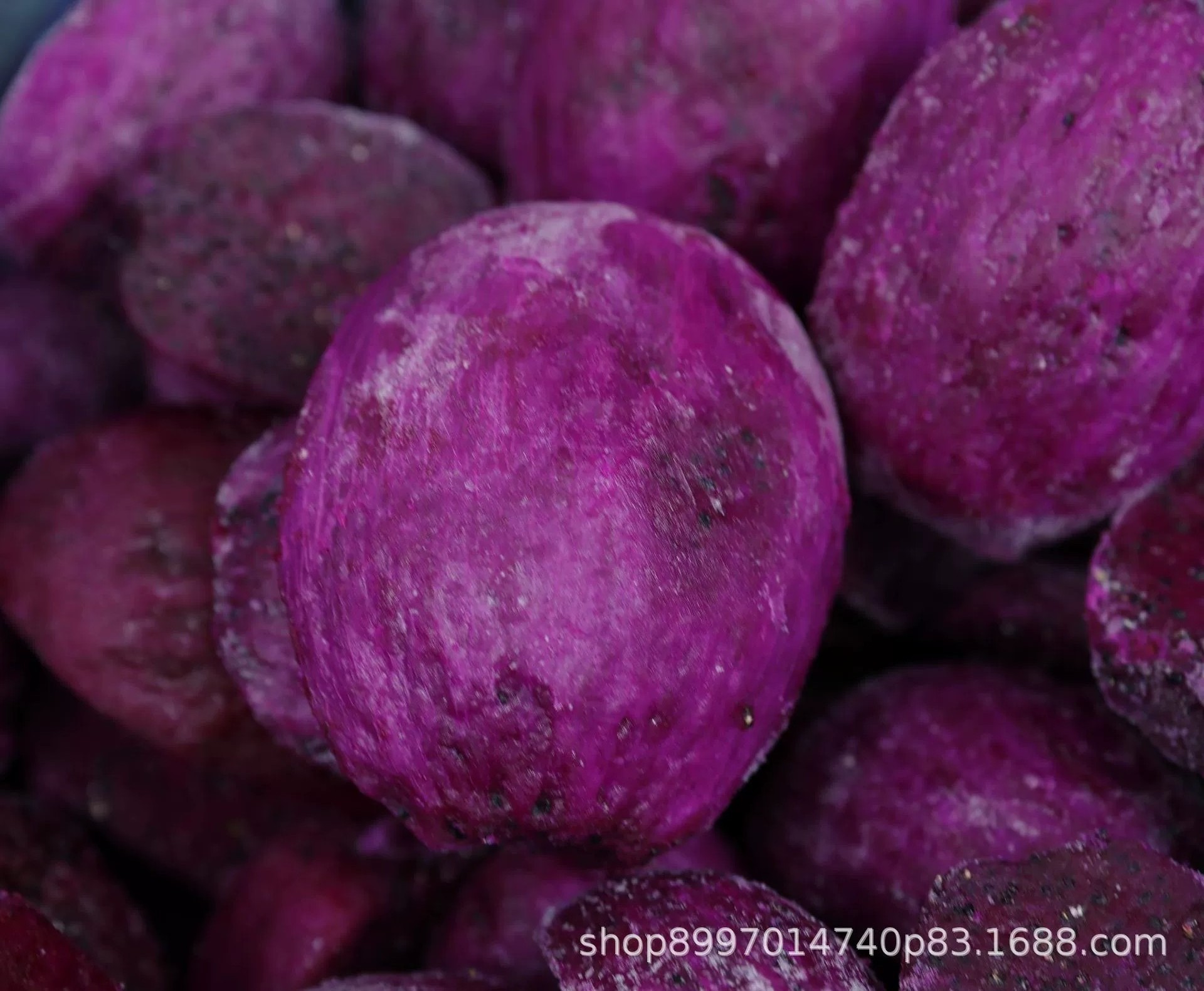 Wholesale of frozen fresh fruits, high-quality frozen fresh, Chinese origin frozen dragon fruit chunks