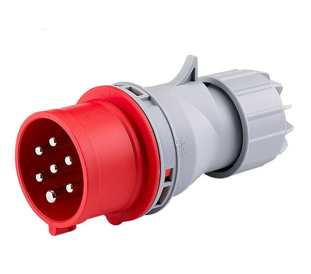 High quality IP54 IP67 male and female industrial plug and socket