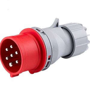 High quality IP54 IP67 male and female industrial plug and socket