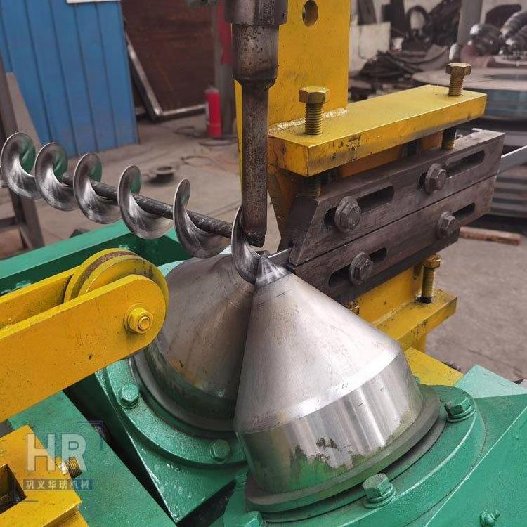 Hydraulic Continuous Helical Spiral Screw Flight Blade Cold Rolling Forming Machine Spiral Blade