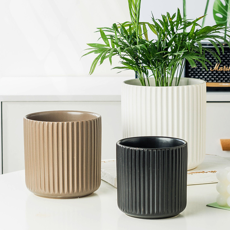 Modern Durable Indoor Ceramic Matte Flower Pot Wholesale Bonsai Pots White Cylinder Craft Plant Pots for Home and Garden Use