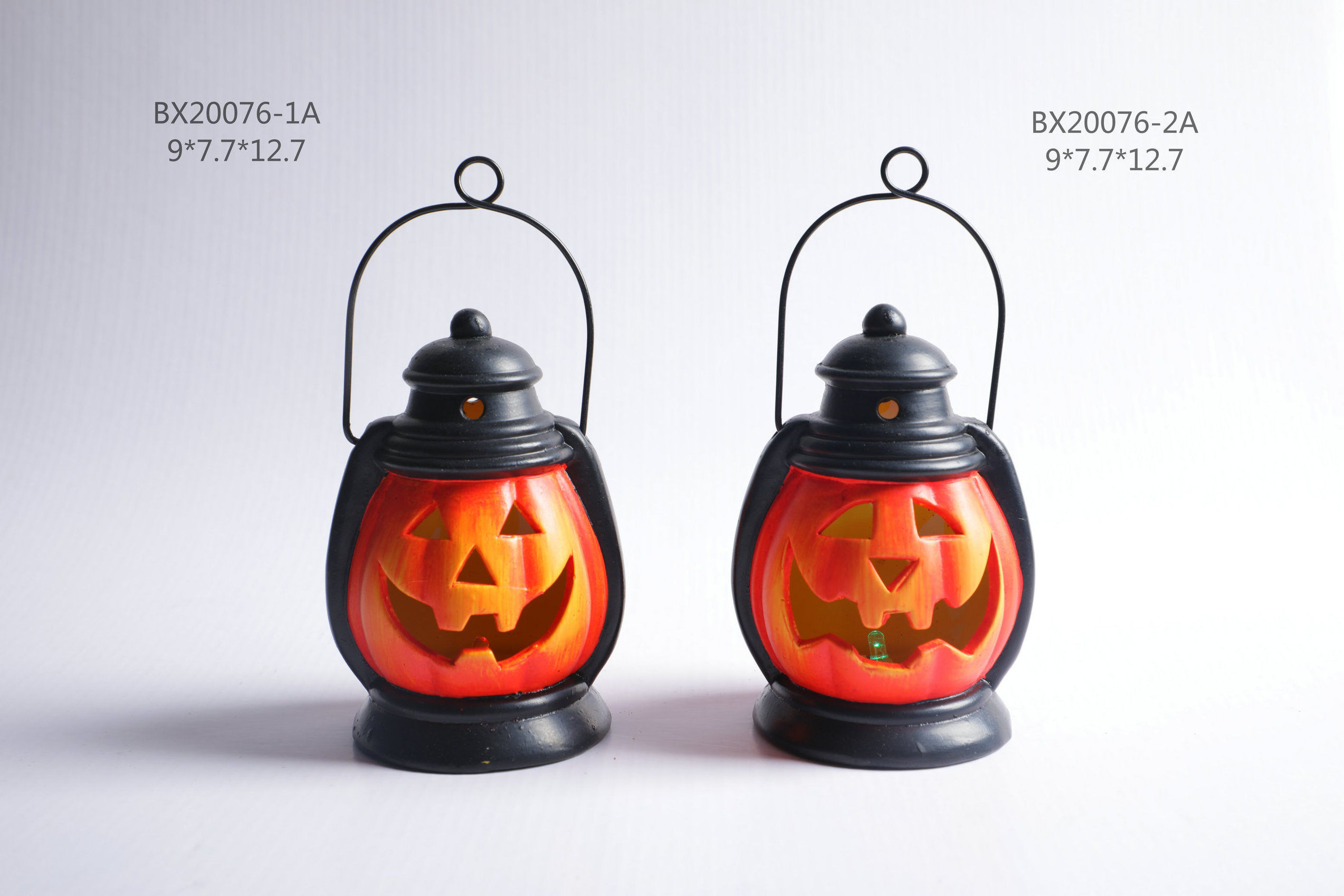 Halloween ornaments decoration pumpkin lantern with LED light pumpkin candle holder tabletop figurine