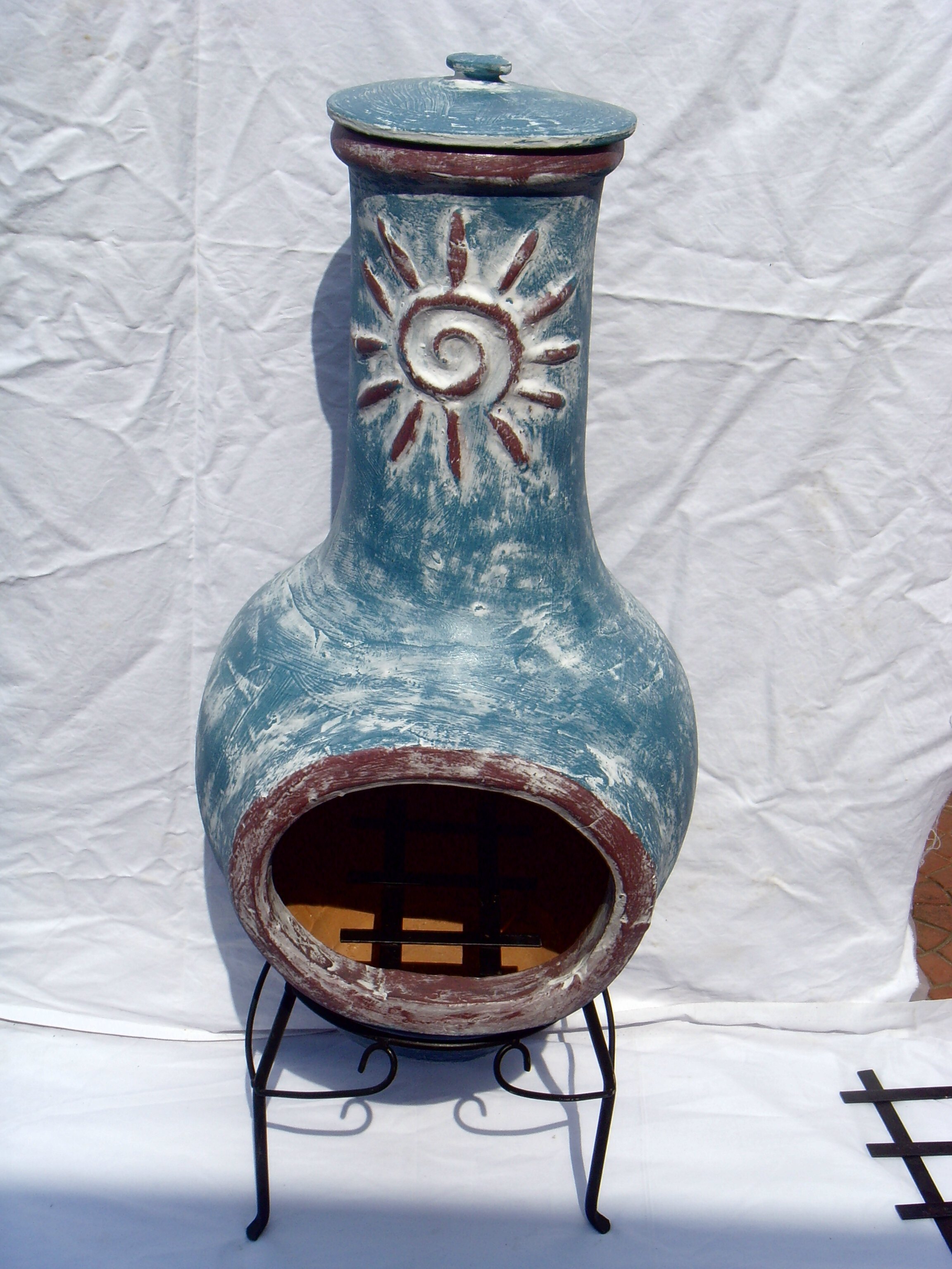 Outdoor Swirl Clay Chimenea - Patio Heater - Handmade - Traditional - Log Burner - Sea Blue & Red BBQ grill garden c