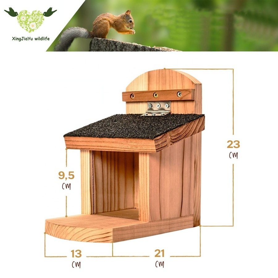 Robust Squirrel Bird Feeder with Weatherproof Flat Wooden Roof Animal Pattern for Small Animal Cages Carriers Houses Hotels