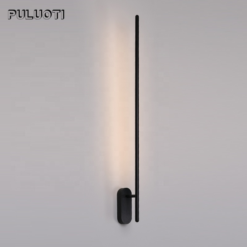 Puluoti Aluminum Modern Style Free Rotation 10W Mirror Light Surface Mount Indoor LED Wall Light