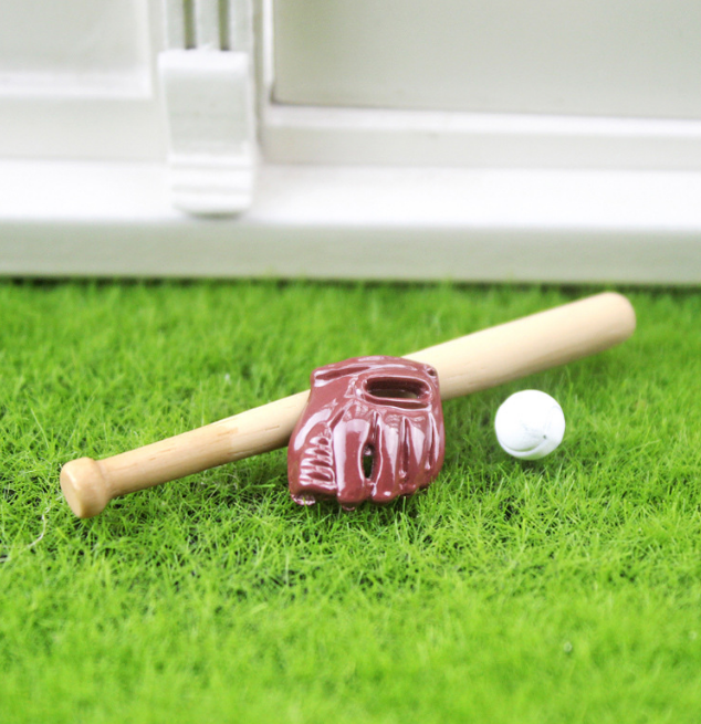 3pcs/Set 1/6 1/12  Doll House Simulation Miniature Mini Baseball bats model Decor