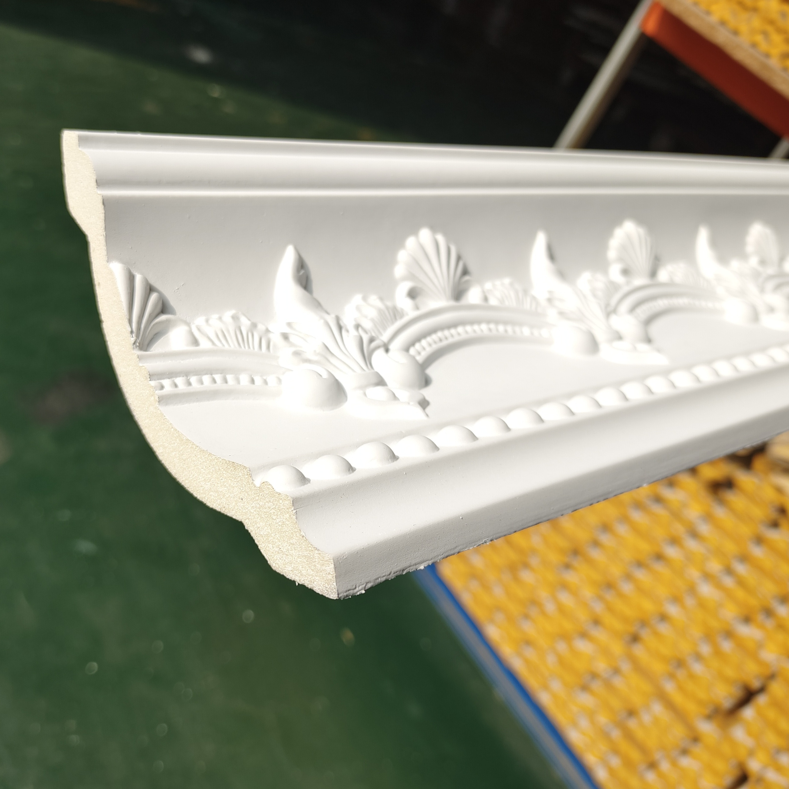 XT-99289 polyurethane home decorative crown ceiling board cornice molding non-toxic modern European PU carved cornice molding