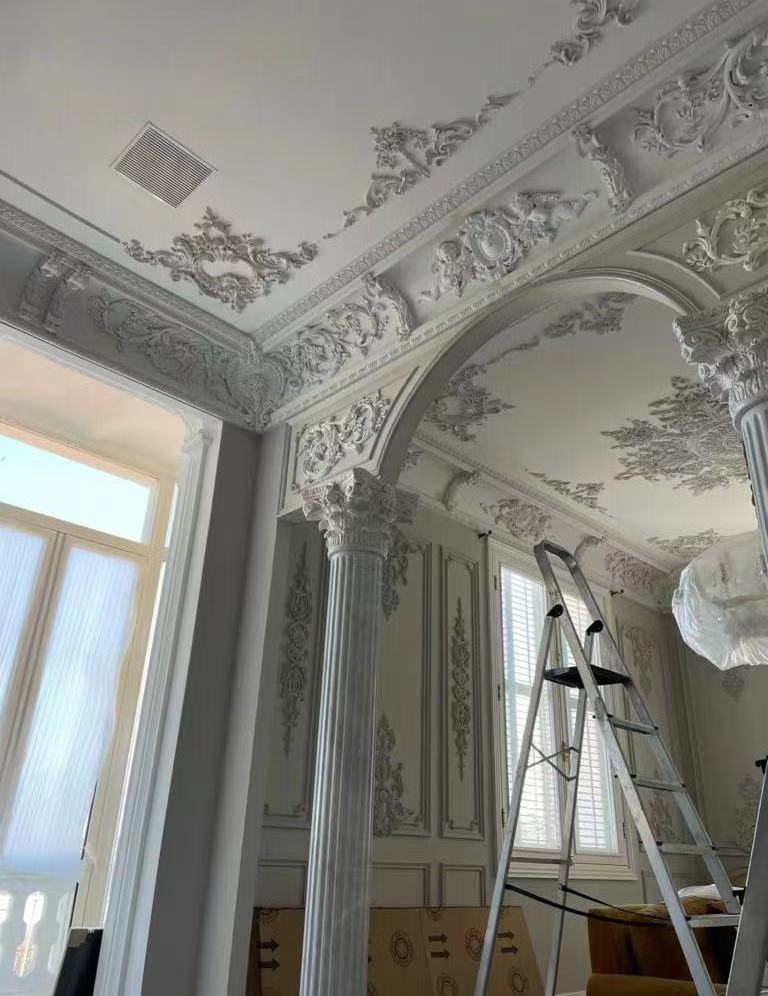 Interior PU Foam Cornice Fireproof Moulding With Pop Design artificial PU Crown Molding Trim for Furniture Door Picture Frame