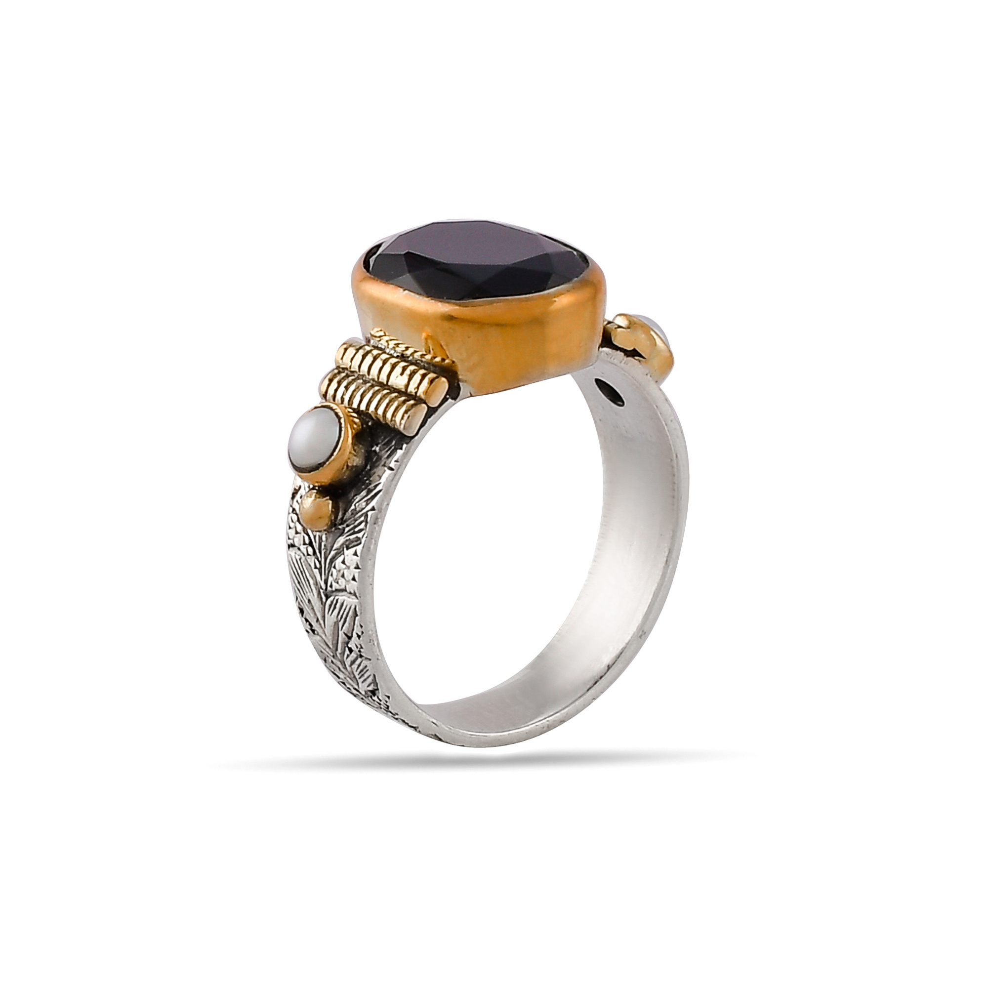 925 SILVER RING STUDDED WITH BLACK ONYX AND WHITE PEARL