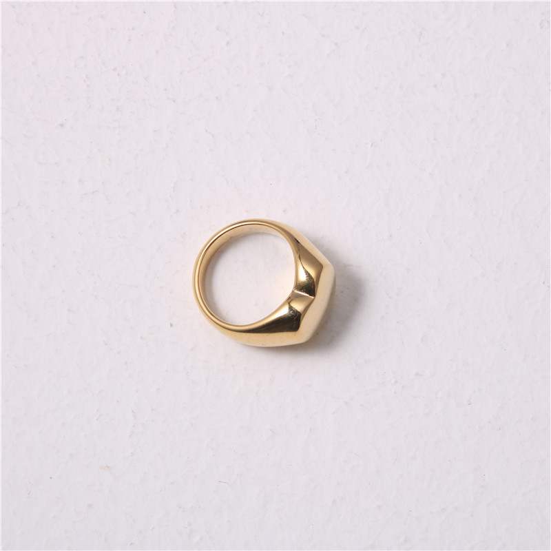 Ins Trendy Fashion Minimal Stainless Steel Jewelry Blank Gold Plated Signet Rings Heart Ring For Girls