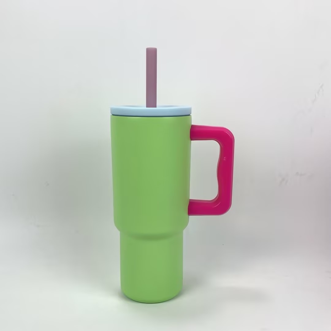 New Arrival 24oz Tumbler with Handle and Straw Lid 24 oz Tumbler Insulated Reusable Stainless Steel Water Bottle