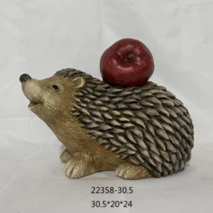 Hedgehog carrying an apple on its back big statue resin resin jazz statues large resin statues for outdoor garden decoration