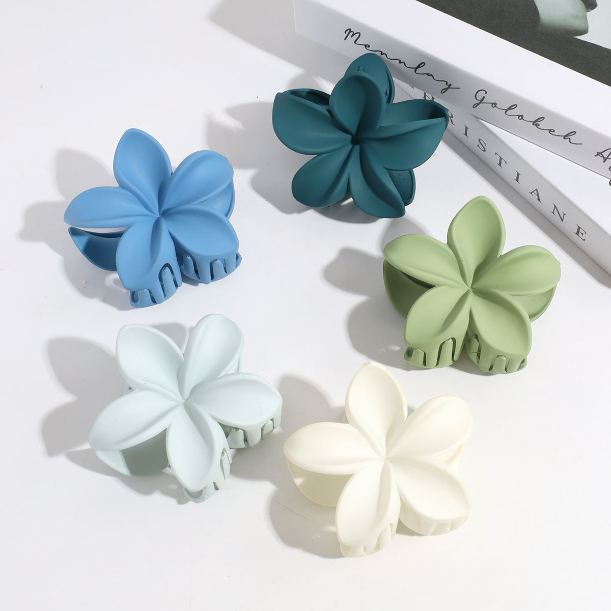 Plastic Temperament Wholesale Gradient Color Flower Butterfly Claw Clips Women Sweet Cute Candy Color Frangipani Hair Claw Clips