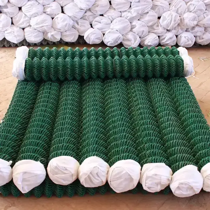 High quality Garden Fencing PVC Black Vinyl Coated Chain Link Fence Panel Outdoor Cyclone Wire Fence