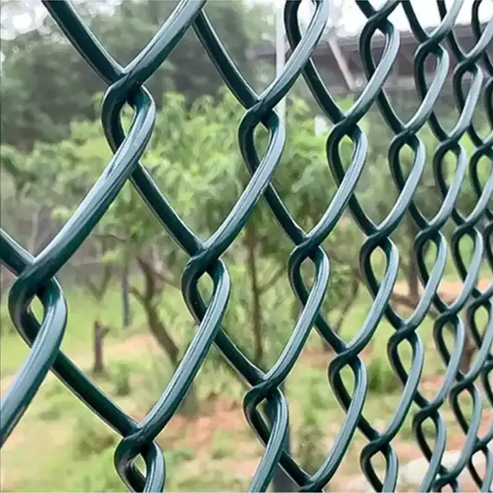 Hot Dipped Galvanized PVC Coated Chain Link Diamond Wire Mesh Fence Easily Assembled Tennis Court Fence for Sale