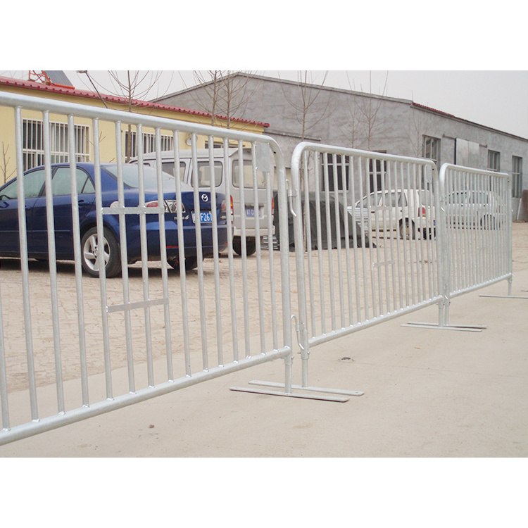 Pedestrian barriers construction temporary fence concert crowd control barrier road safety barrier