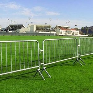 Pedestrian barriers construction temporary fence concert crowd control barrier road safety barrier