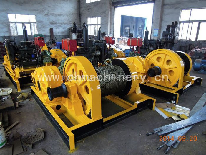 DIESEL DRIVE WINCH for barge anchoring and mooring