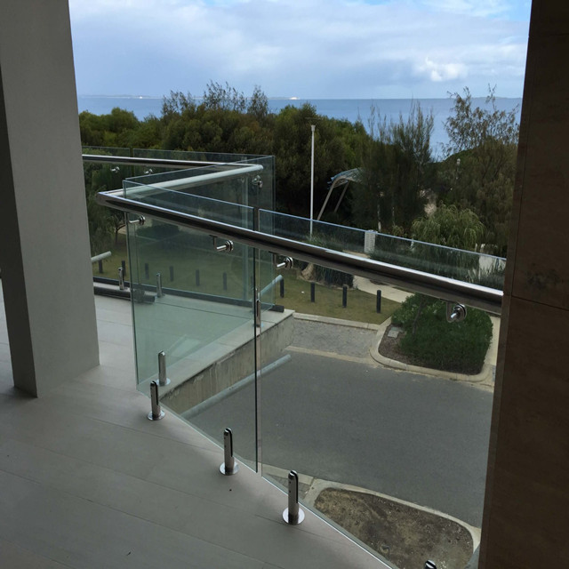 Balcony Terrace Stainless Steel Glass Spigot Railing Hardware Design