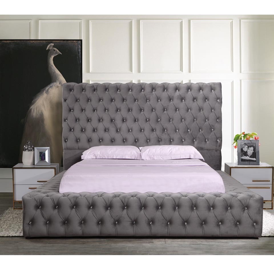 Italian Luxury Bedroom Furniture Wooden King Size Bed Velvet Up-holstered Double Bed Frame With Headboard