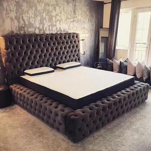 Modern Design For Bedroom Queen Size Upholstery Crushed Velvet Chesterfield Tufted Sleigh Bed Platform King Size Bed Frame