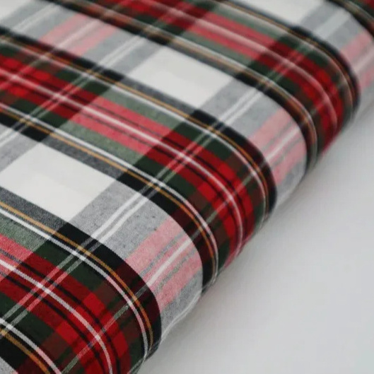 Factory Custom Single Peach Brushed Twill Yarn Dyed Woven Plaid Fabric TC Flannel Fabric for Shirt