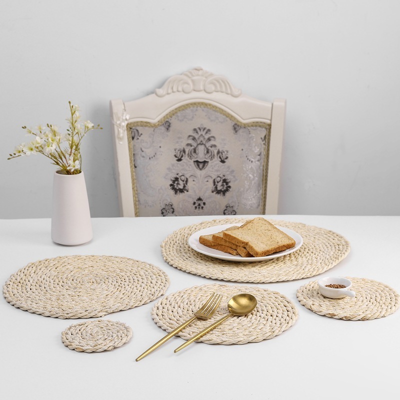 Wedding decorated  Woven Placemats for Dining Table Natural Braided Rattan Corn Straw Wicker Plates Charger for Wedding