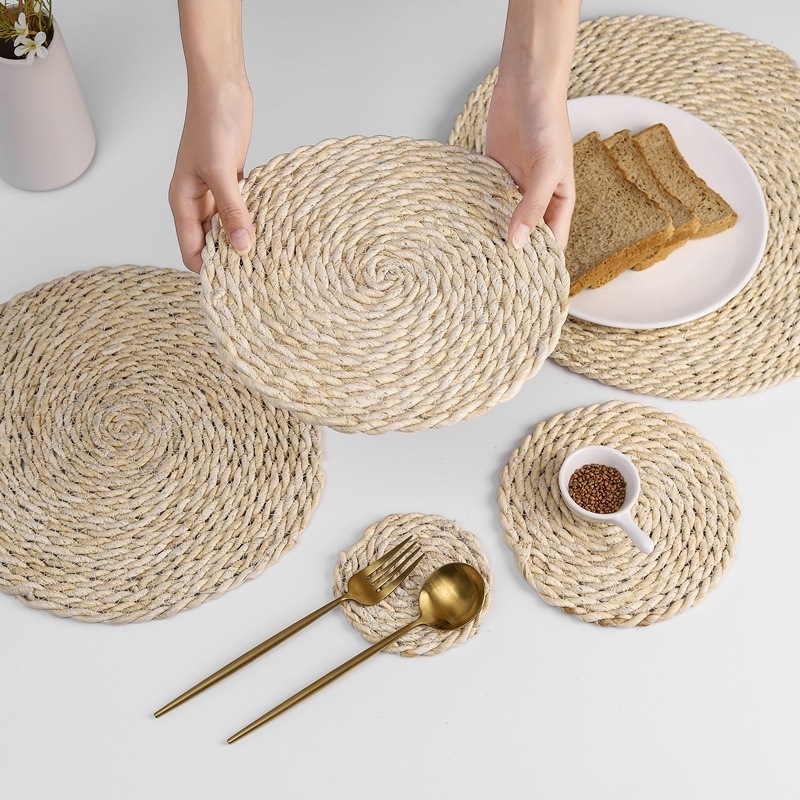 Wedding decorated  Woven Placemats for Dining Table Natural Braided Rattan Corn Straw Wicker Plates Charger for Wedding