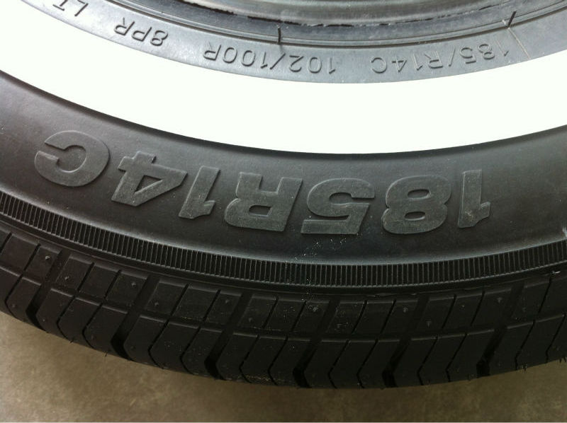 TIRES FOR CARS with White Letters Manufacture's China Cheap 225/60R16 205 55 16 165/70R13 Car Tyres