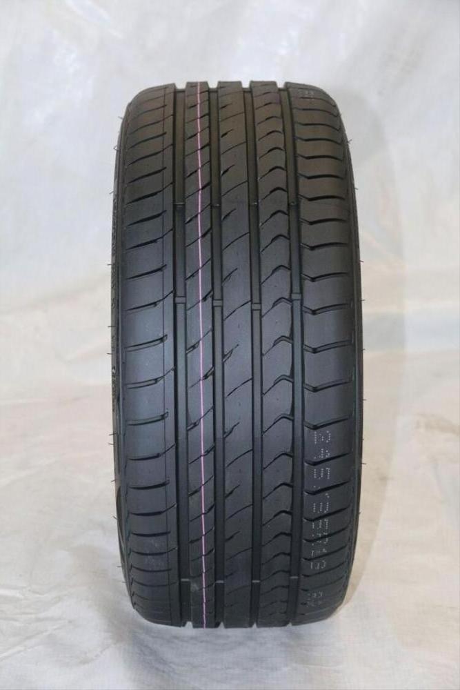 China Factory 275/40ZR20 245/40R20 245/35R20 Car Tire