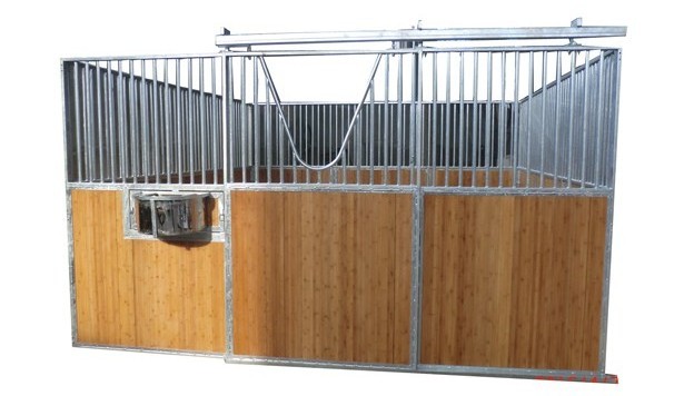 Hot Dip Galvanized Bamboo Horse Stall With Rolling Feeder Board Building Barn Design