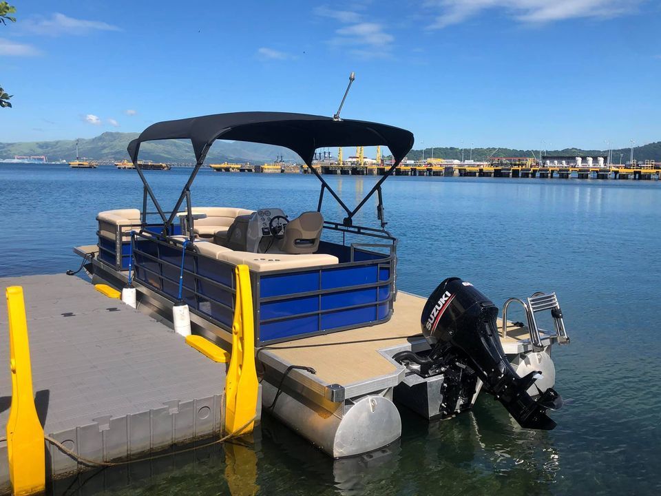 Leisure Pontoon 15FT-30FT Cabin Cruiser Luxury Yacht Aluminium Pontoon Boat For Sale