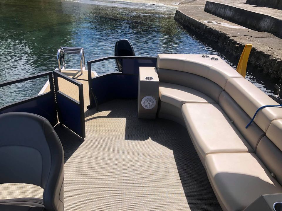 Leisure Pontoon 15FT-30FT Cabin Cruiser Luxury Yacht Aluminium Pontoon Boat For Sale