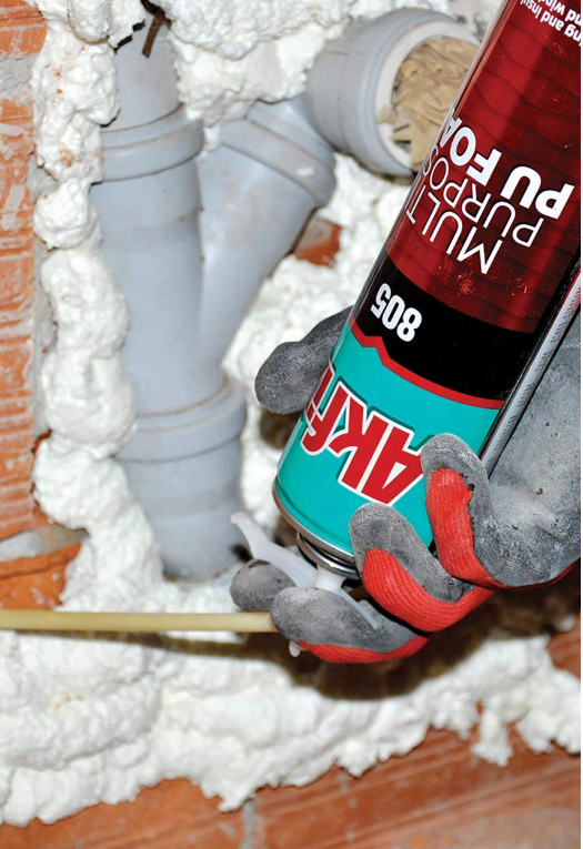 gun and straw type 750 ml expending polyurethane spray  pu foam insulation for caulking