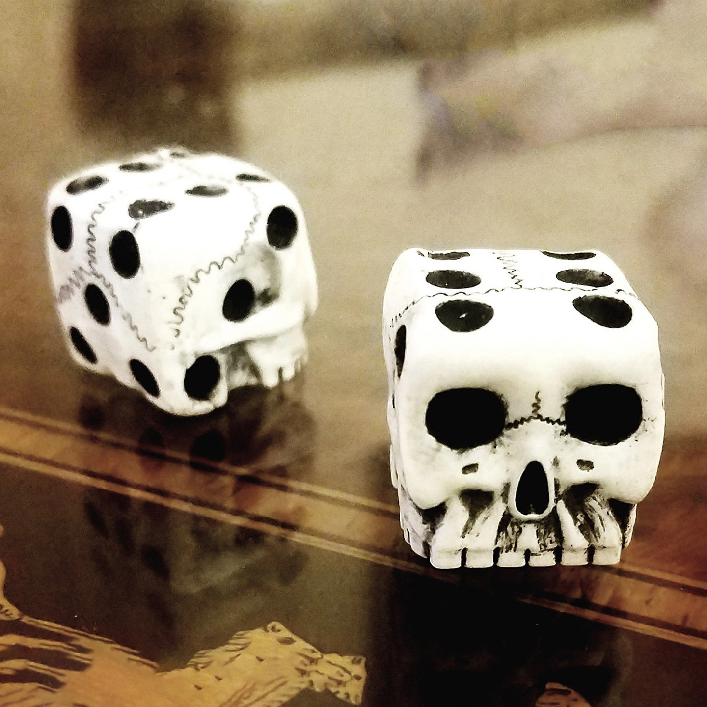 New dice game leisure toy creative festival party funny carnival explosive skull-dice